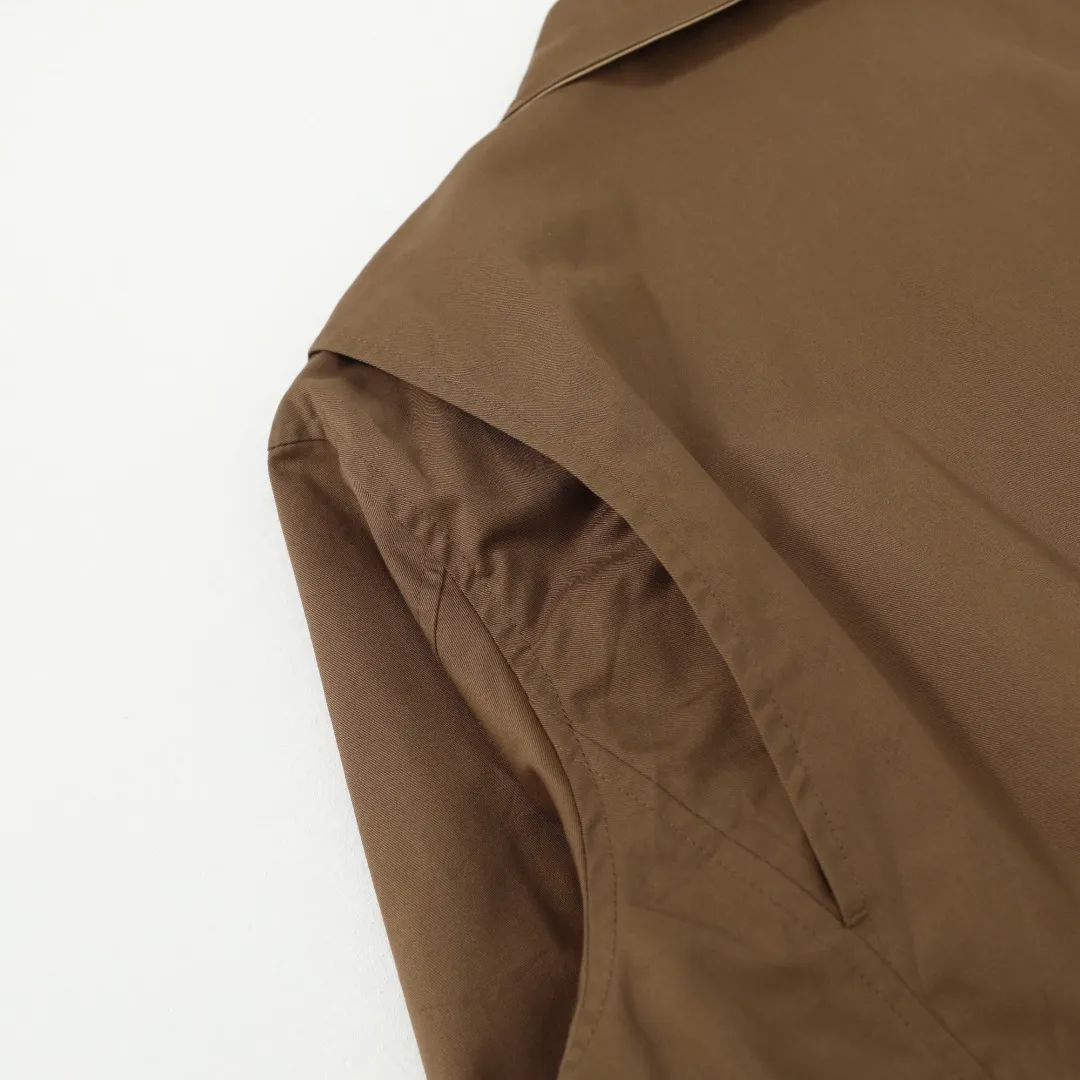 P350 #R25 Ralph Lauren/Ralph Lauren classic unisex old cadre zipper jacket RL12168 Same style as Yi Mengling Item number: RL12168 Recommended by many fashion bloggers, the Harrington jacket's lapel zipper windproof design perfectly blends casual style with street trend elements, making it very suitable for neutral wear. The fabric texture of the jacket is excellent and comfortable to wear. It is a very versatile and trendy jacket. Original development, 100% pure cotton fabric, exquisite embroidery, evergreen style for all seasons, feel free to buy it, retro will never go out of style!  Color: Khaki Black Navy Dark Green Brown Size: S/M/L/XL Length: 68/70/72/74 Bust: 128/132/136/140 Shoulder Width: 52/53/54/55